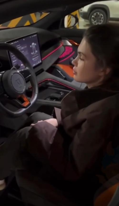 Ты меня не уважаешь, я хотела Porsche! 01