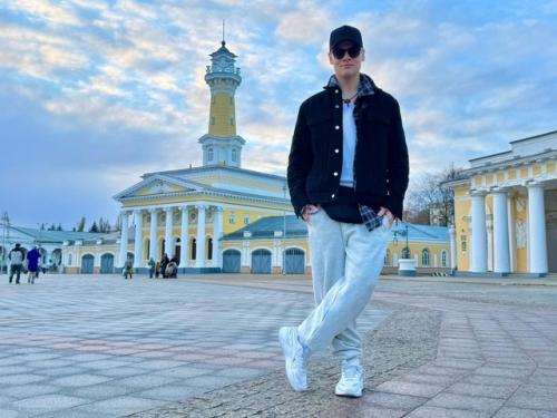 Интересная интерпретация песни Я Русский. 06