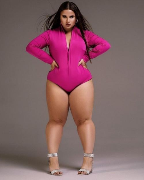 Инстаграм блогерша с большой аудиторией фанаток - Верона. 05