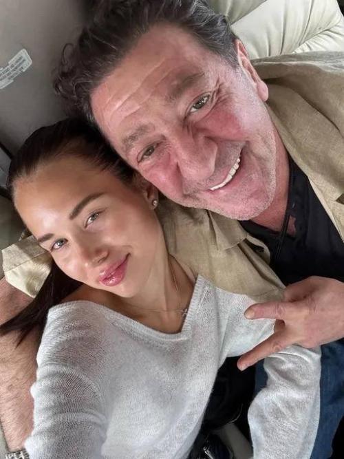 Аврора киба призналась, что её чувства к Григорию Лепсу не связаны с материальными благами. 01