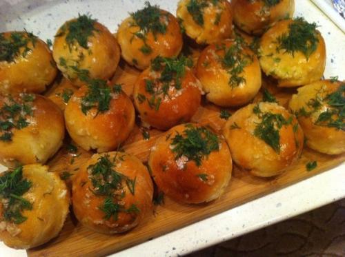 Вкуснейшие пампушки к украинскому борщу. Вкуснейшие пампушки к украинскому борщу.