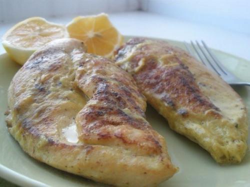 Холестерин - это вещество, которое содержится во всех тканях и клетках организма, оно относится к стероидам ( или стеринам.  