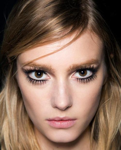 Самый необычный тренд в модном зимнем макияже 2020. 03