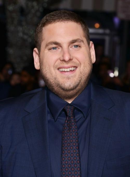 Джона хилл удивил всех своей невероятной худобой на съемках нового фильма! 03