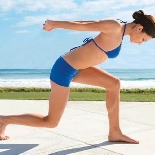 Йога: 8 упражнений для идеальных ног и ягодиц? 04