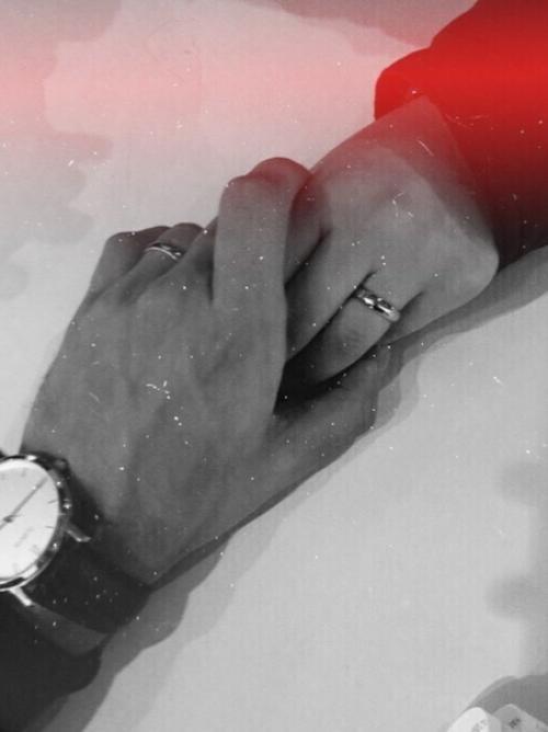 Ни к чему нельзя привыкать, все временно. 01