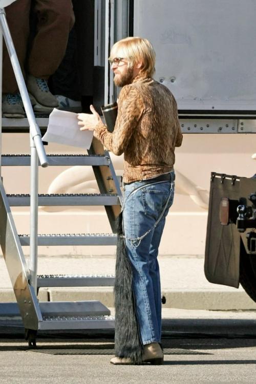 Джона хилл удивил всех своей невероятной худобой на съемках нового фильма! 02