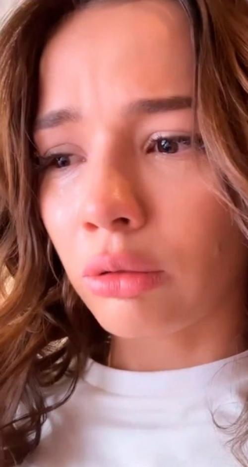 Валя карнавал поделилась, что сильно вживается в любую роль, которую играет. 01