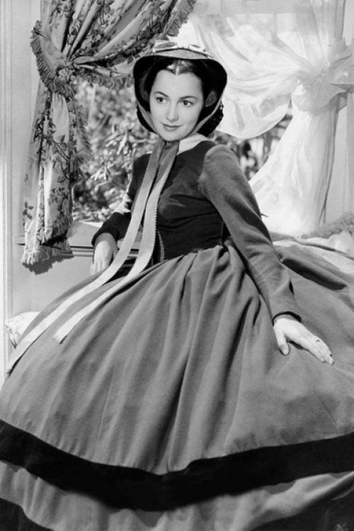 26 июля в Париже в возрасте 104 лет скончалась голливудская актриса Оливия де хэвилленд. 04