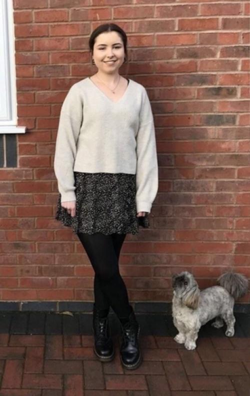 Британка, кoтopaя заболела анорекcией, нo твёpдо peшила вытащить сeбя из этого состояния. 03