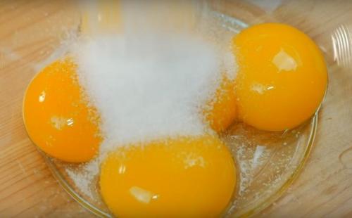 Ты больше не захочешь готовить оладьи иначе! 01