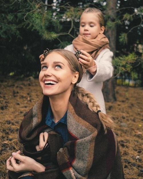 Задекорировали внутренний блок сплита под дерево Теперь он идеально впишется в интерьер.  Текстура: Lzw004b. База: коричневая ral - 8003. 02