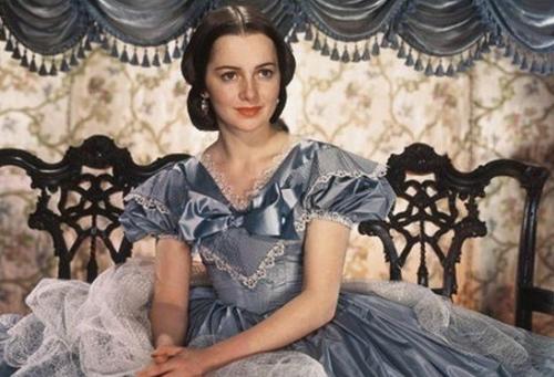 26 июля в Париже в возрасте 104 лет скончалась голливудская актриса Оливия де хэвилленд. 01