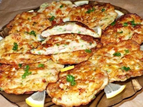 Куриные котлетки по-французски.

