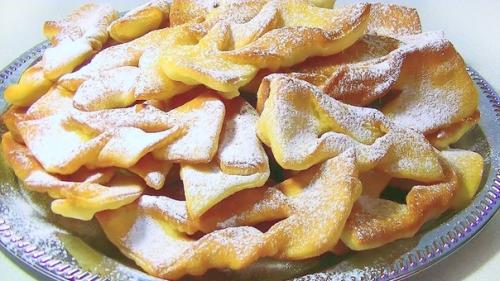 Самый быстрый Хворост на кефире.