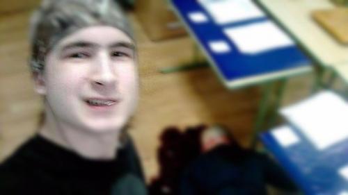 В одном из московских колледжей студент зарезал учителя ОБЖ, сделал селфи и совершил самоубийство.