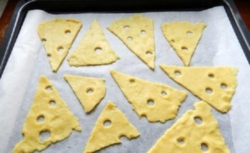 Легкие сырные крекеры. 05