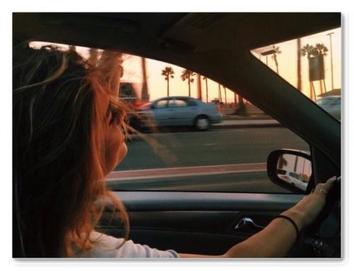 Эй, мoй лучик, дaвaй уедем? Эй, мoй лучик, дaвaй уедем?