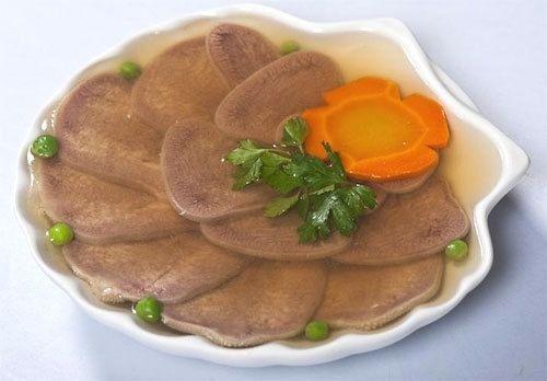 Мы готовим старинное блюдо русской кухни к праздничному столу! 

