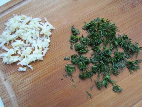 Фаршированные яйца со шпротами и красной икрой. 03 Фаршированные яйца со шпротами и красной икрой. 03