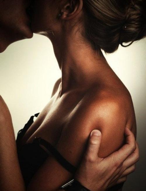 Именно в мелочах и скрывается настоящая нежность. 01