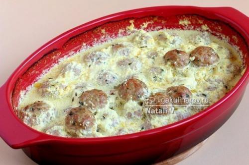 Куриные тефтельки в сметанной подливе. 08