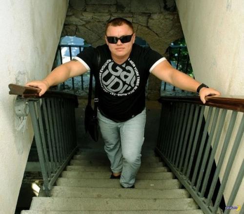 Кто не в курсе эта девушка и зовут её Анна тураева. 01