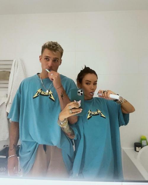 Айза долматова и Олег Майами отличная пара! 01