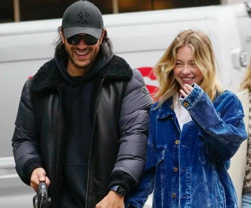 Суини пришлось отстегнуть Джонатану давино кругленькую сумму, чтобы вычеркнуть его из общего бизнеса. 
