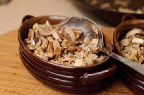 Жюльен с курицей и грибами. 04 Жюльен с курицей и грибами. 04