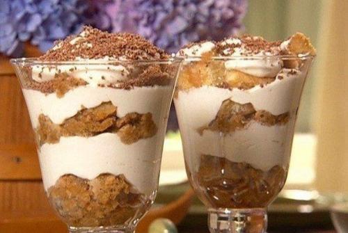 Простенькое тирамису. Активное время готовки 10 мин.