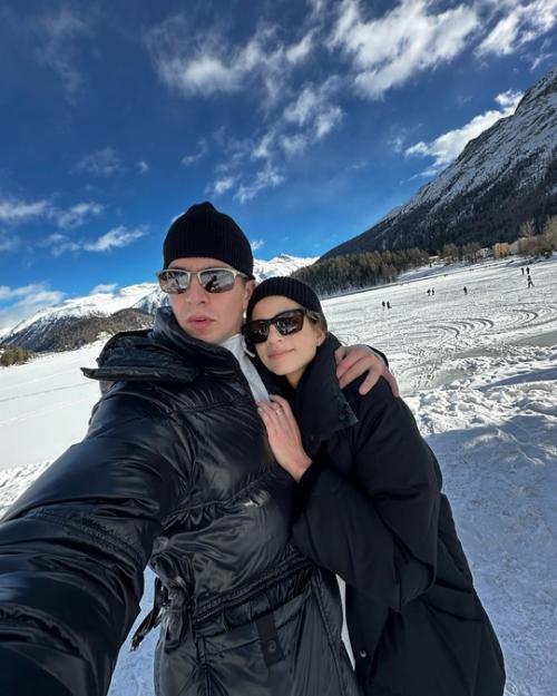 Саша Новикова и Feduk поделились милым видео с их 3-летней дочерью Ниной. 04