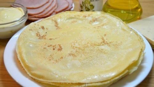 Блинные рулетики с начинкой из ветчины и сыра. 04 Блинные рулетики с начинкой из ветчины и сыра. 04