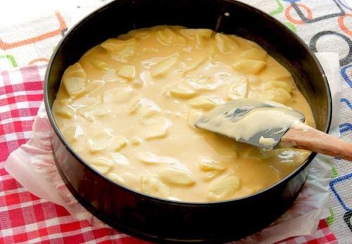 Очень вкусная шарлотка - лентяйка. 05 Очень вкусная шарлотка - лентяйка. 05