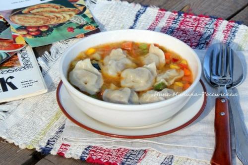 Тушпара - казахские пельмешки.

