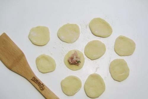 Пельмени самолепные. Ингредиенты: 04 Пельмени самолепные. Ингредиенты: 04