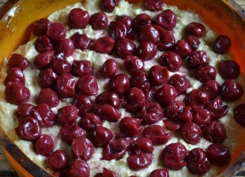 Сочный пирог с вишней? 04 Сочный пирог с вишней? 04