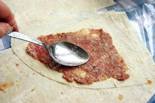 Ленивые чебуреки.   Но получилось настолько вкусно, что даже не ожидала! 04