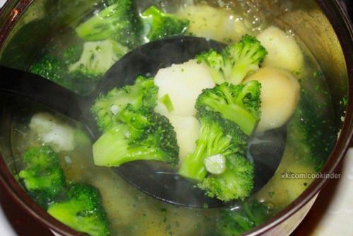 Сливочный суп - пюре с брокколи. 01