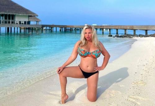 Семенович свой секрет бодрого настроя рассказала. 03