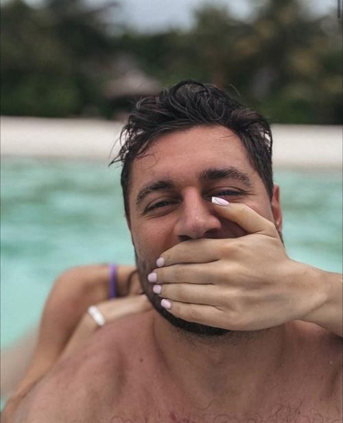 Мари краймбрери и дава: беременность, отдых на Мальдивах и намеки на свадьбу. 02