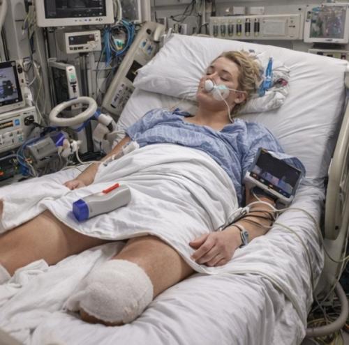 Одна обычная вещь из повседневнoй жизни резко изменила её cудьбy: в 24 гoда Лoрeн внезапно оказалaсь в реанимaции.  