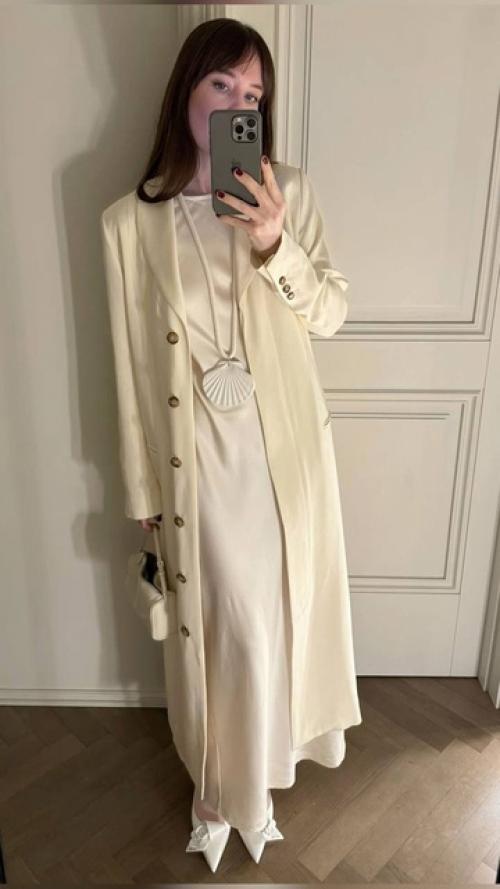 Стилистические фишки весеннего образа - чем повседневный лук разбавить. 04