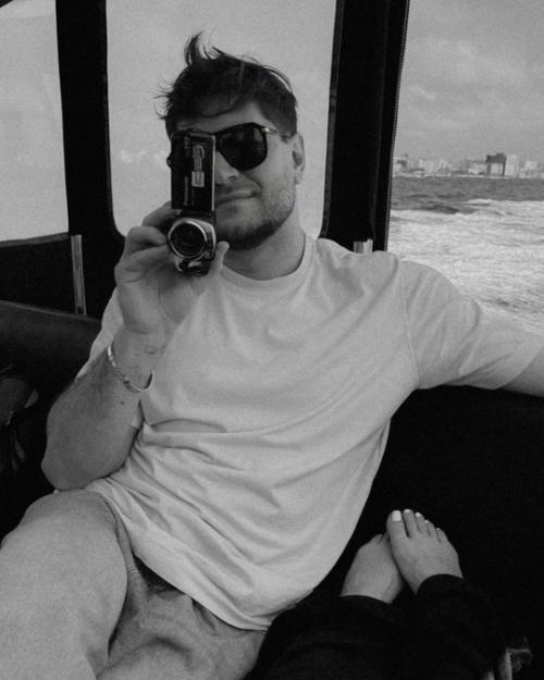 Мари краймбрери и дава: беременность, отдых на Мальдивах и намеки на свадьбу. 01