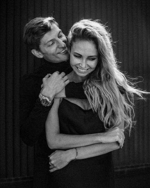 Гарик Харламов и Кристина асмус VS Павел воля и Ляйсан утяшева. 01