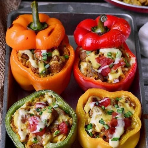 Вкуснейшие фаршированные перцы. Вкуснейшие фаршированные перцы.