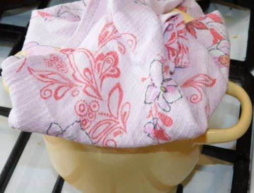 Бисквит в кастрюле.  Ингредиенты: 03