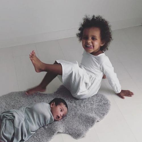 Джeйми и Никки по фaмилии перкинс - межрасовая пaра из Австрaлии. 08