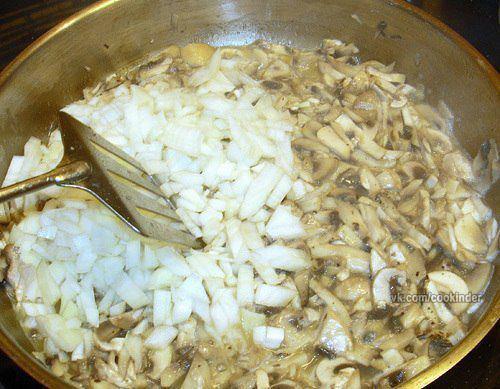 Иногда жульен можно вместе с кокотницей съесть. 04