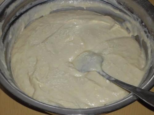 Заливной пирог с зелёным луком и яйцом. 07